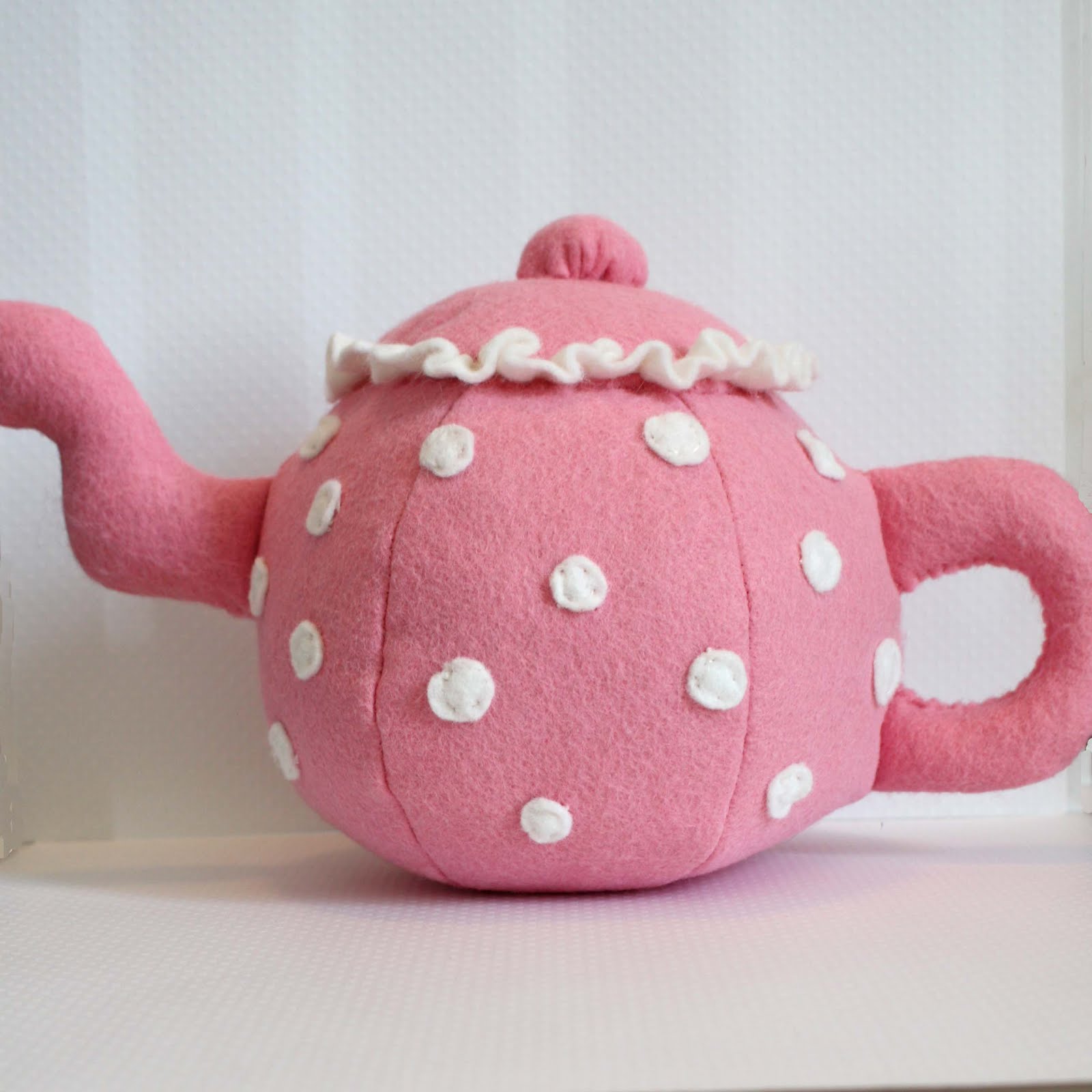 All In One Days Time Felt Teapot