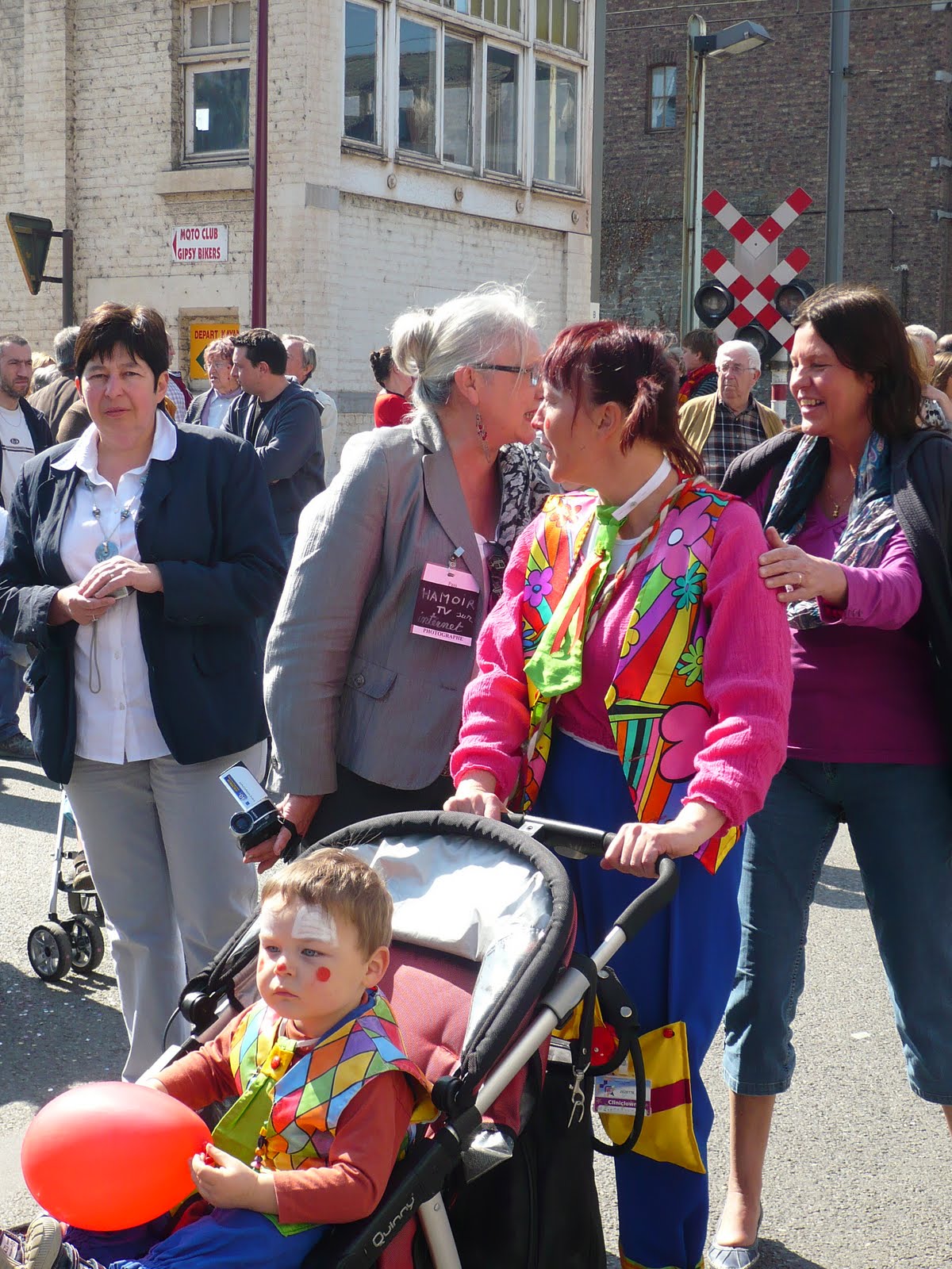 HAMOIR TV Photos Parade de Hamoir du Samedi 17 avril 2010.