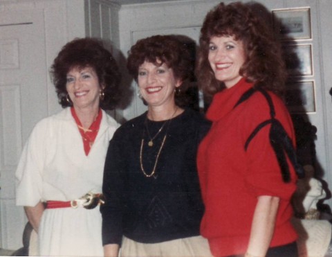 [3+sisters.jpg]