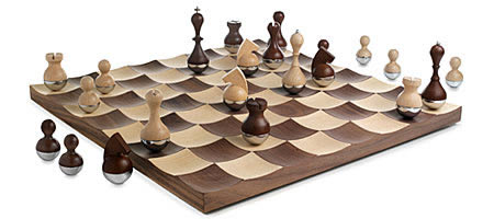 [flickzzz.com+cool+chess+sets+007-710733.jpg]