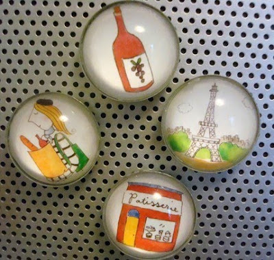 French-themed magnets