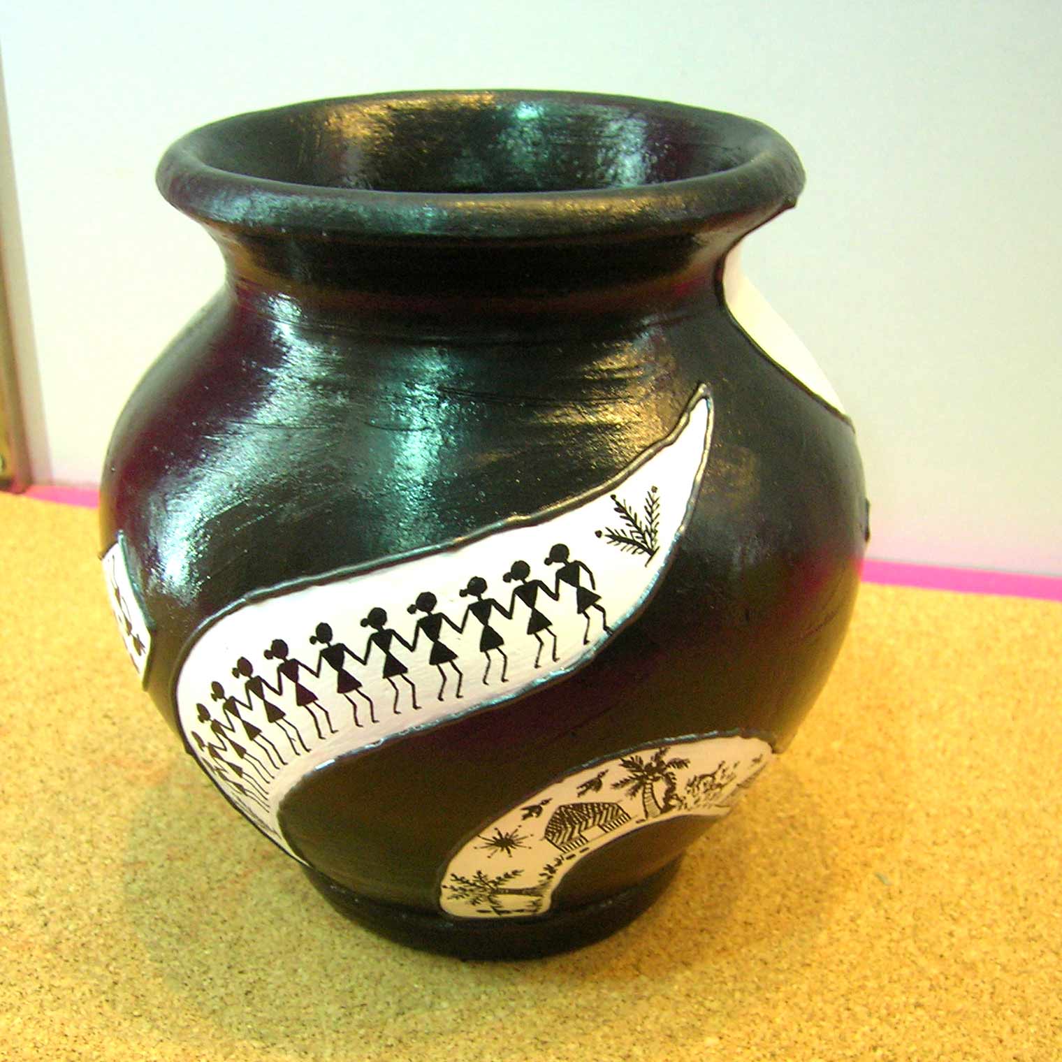 HASTAKALA DESIGNING STUDIO WARLI ARTS