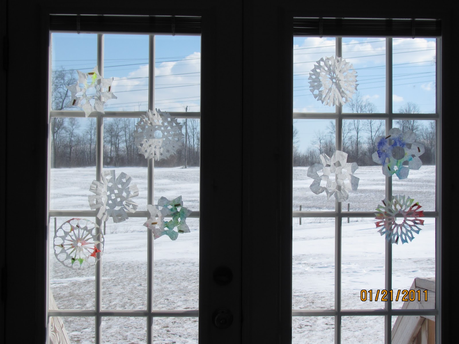 Live, Learn, Love: Coffee Filter Snowflakes