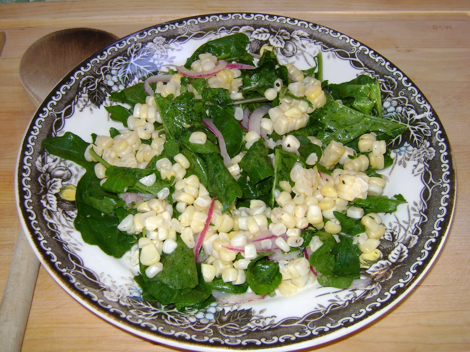 Sweet Corn, Arugula and Red Onion Salad - mysavoryspoon