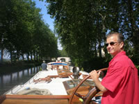 Cruise the French canals with ALEGRIA - Contact ParadiseConnections.com