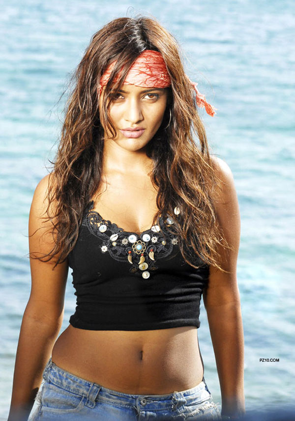 Neha sharma sexy boobs Neha sharma sexy boobs
