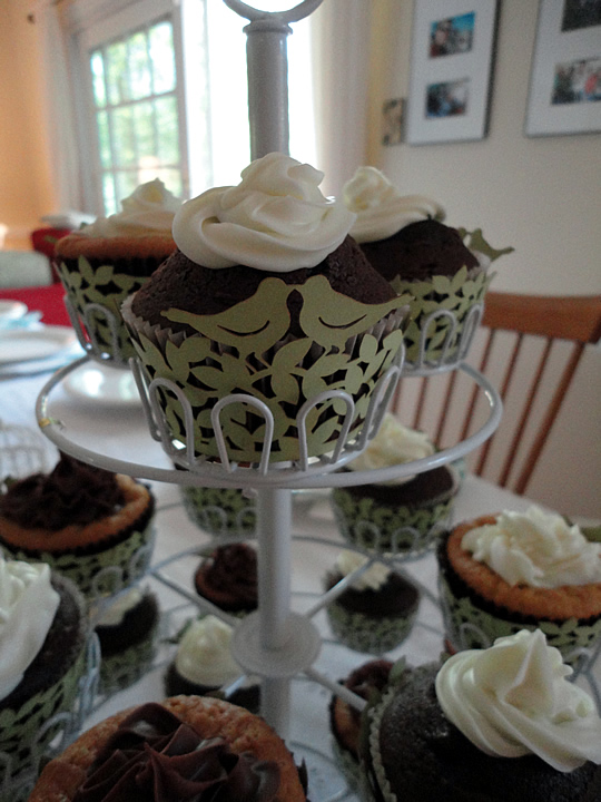 52 Cupcakes and Layla Bridal Shower Cupcakes and Cupcake Decorating