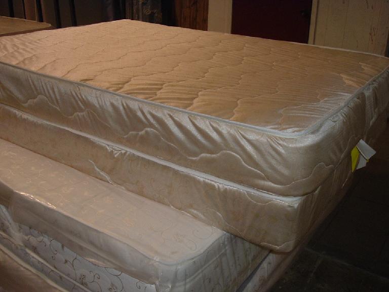 [mattress2.jpg]