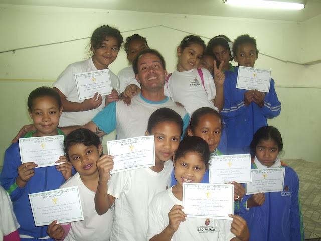 ♥♠♦♣E.M.E.F."Profº Levy de Azevedo Sodré"♥♠♦♣: 01/11/2009