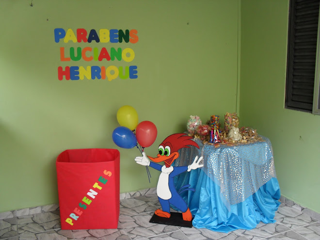 Mesa de doces Festa do Luciano Henrique