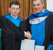 2008 вручение диплома магистра из рук ректора Университета ИНЖЭКОН А.Михайлушкина