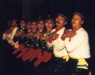 Tari Saman - Tari Tradisional Aceh ~ ACEH