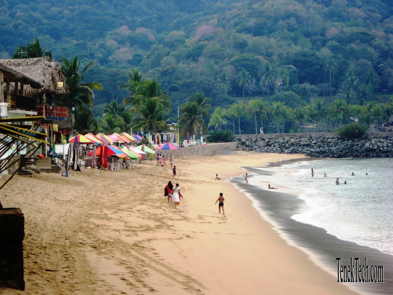 Living Barra de Navidad The Beautiful Beaches of Navidad Bay Barra