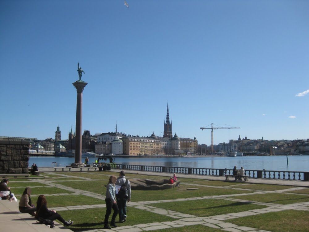 Terrasse vor dem Stockholmer Rathaus - Mittagspause Terrasse vor dem Stockholmer Rathaus - Mittagspause