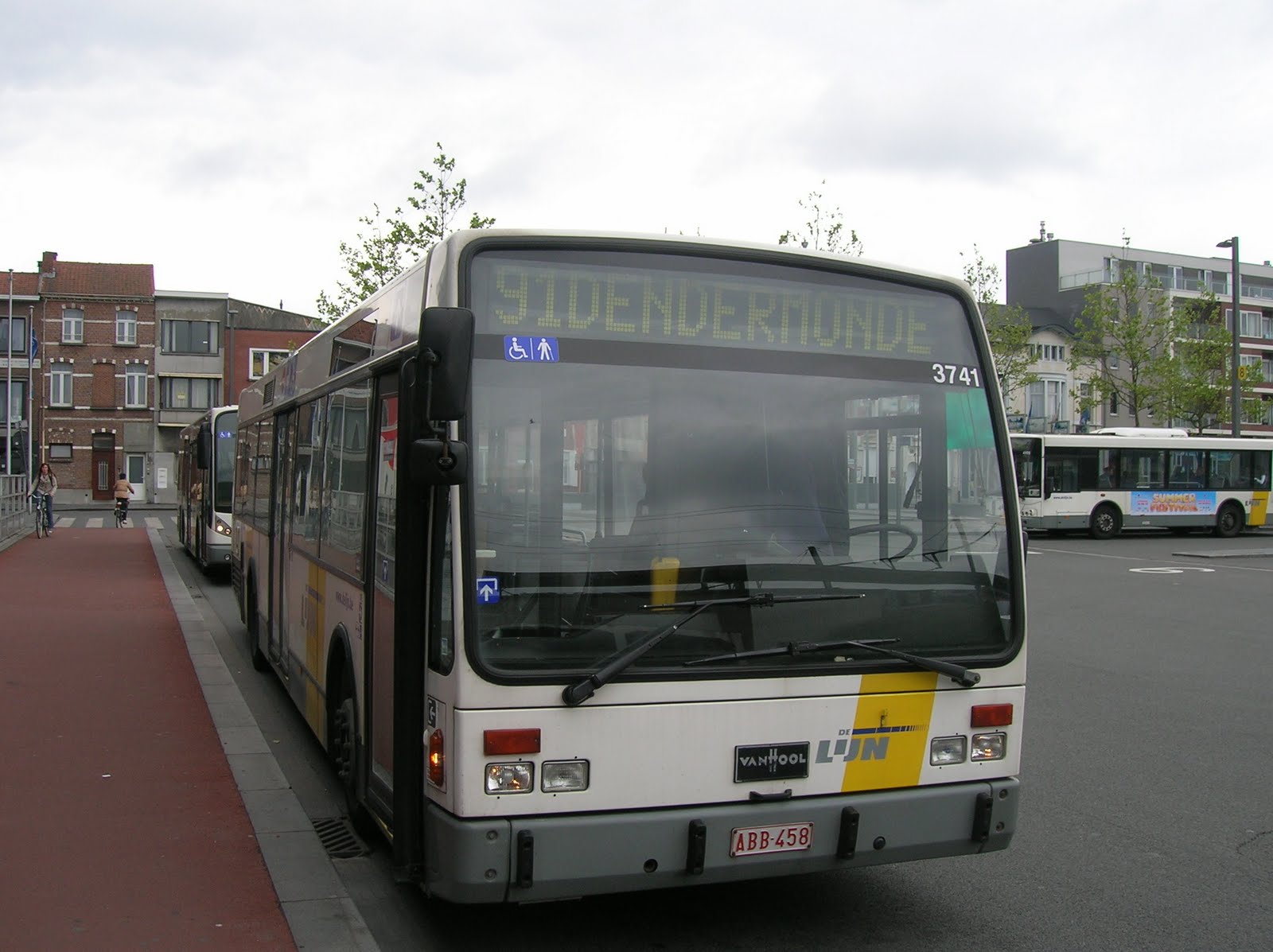bussen van lijnchauffeur: mei 2010