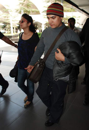 [aamir+kahn+with+his+wife+kiran+rao+(4).jpg]