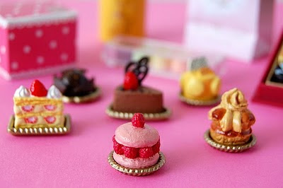 Mad About Pink: France here I come and for you...Macarons recipe