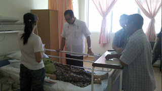 Dato Latt Shariman: Melawat Pesakit di Hospital Sultanah ...