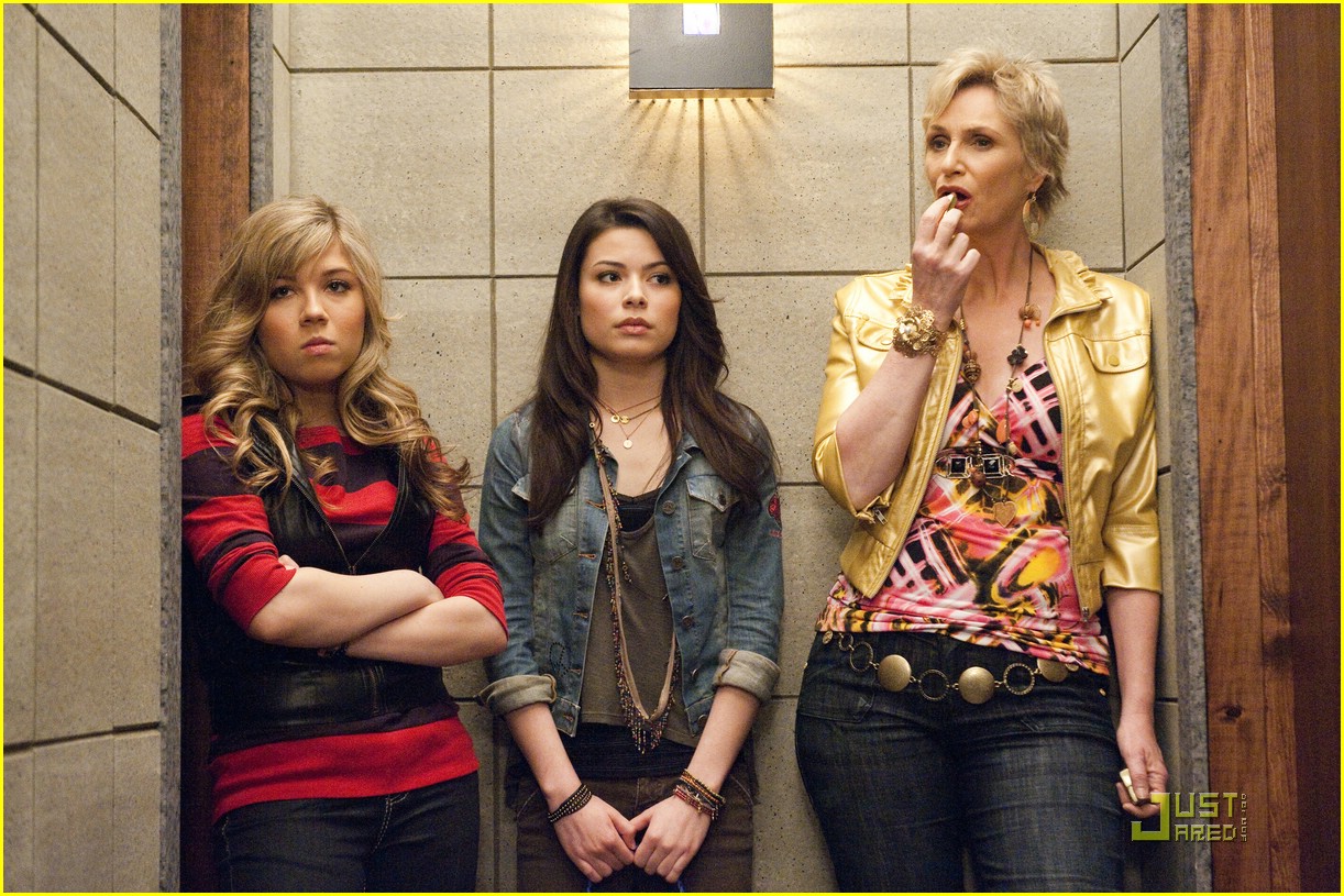 iCarly Photos: iSam's mom