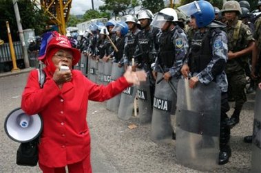 [Mujeres+en+resistencia.jpg]