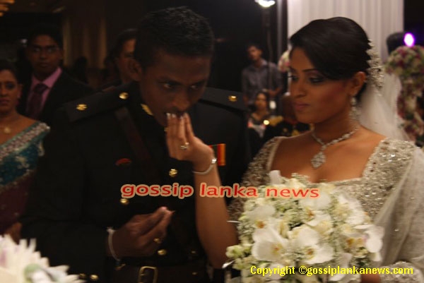 ajanthawed19gossiplanka.jpg
