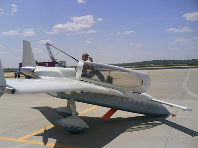 Cultura Aeronáutica: Rutan Long Ez: um canard muito eficiente