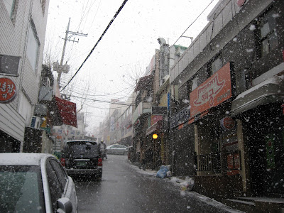 Snow in Itaewon, Jan 25, 2009