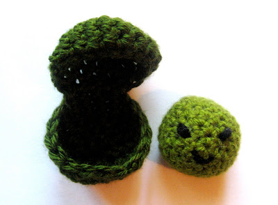 CROCHET PATTERN PDF- Twin pea pod cocoon set: crochetmylove