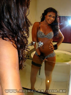 [Image: vitoria+tedesco5.jpg]