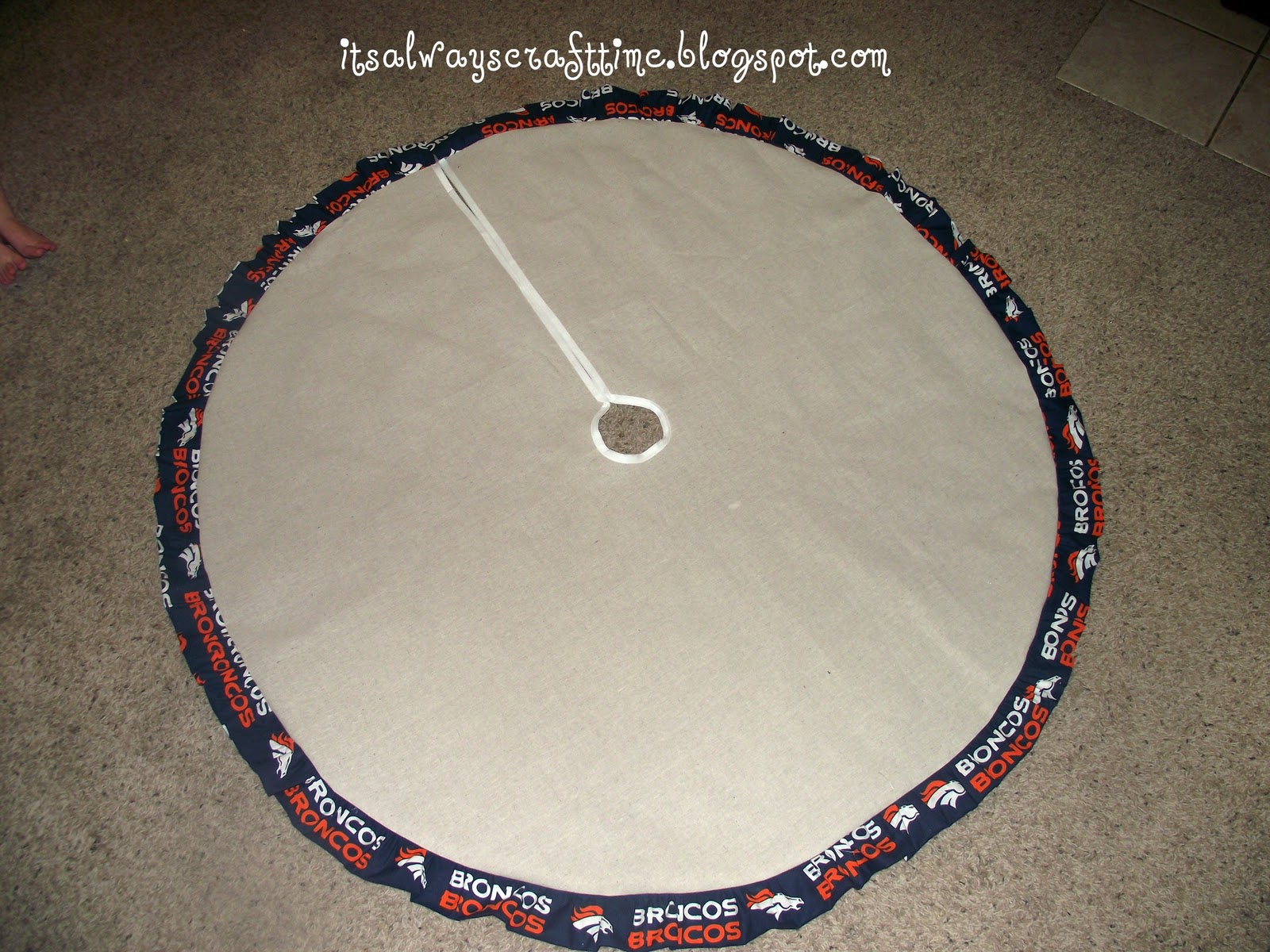 plastic tree skirt