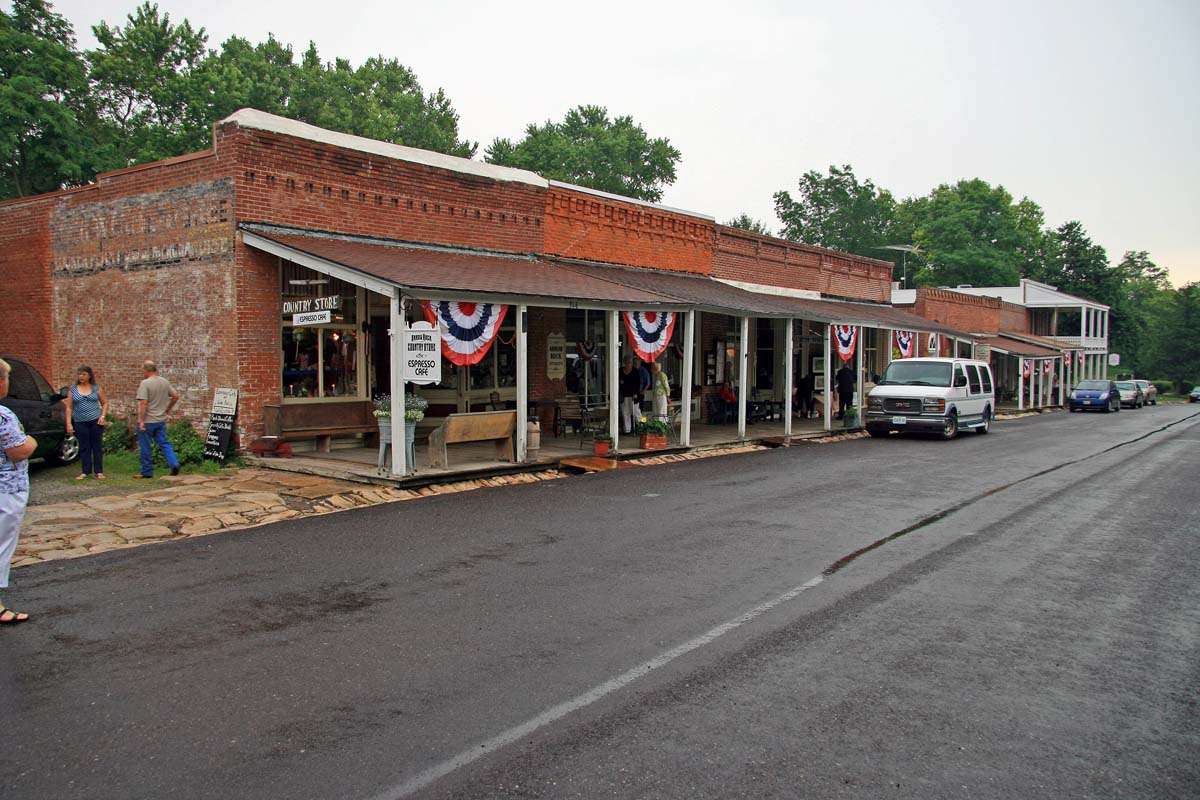 John and Sigrid's Adventures Arrow Rock, MO July 11, 2010