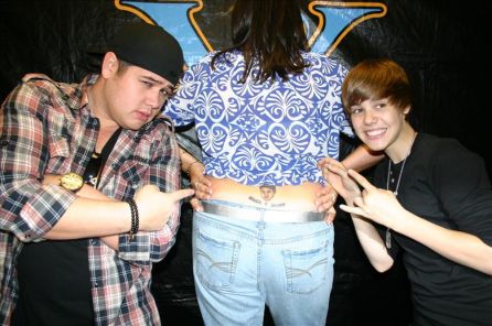 [JBIEBER.COM+Y100+(4).jpg]