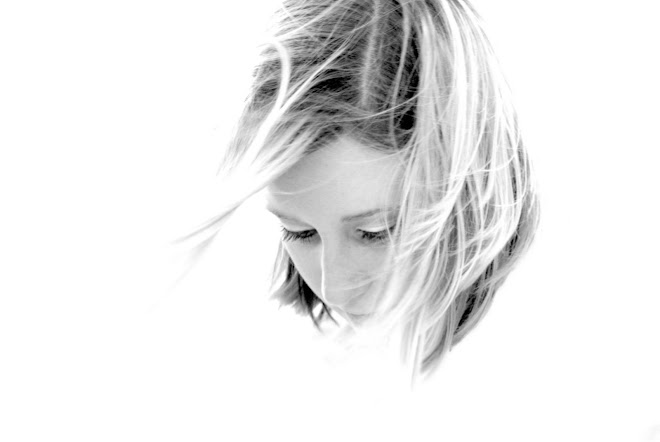 B&W