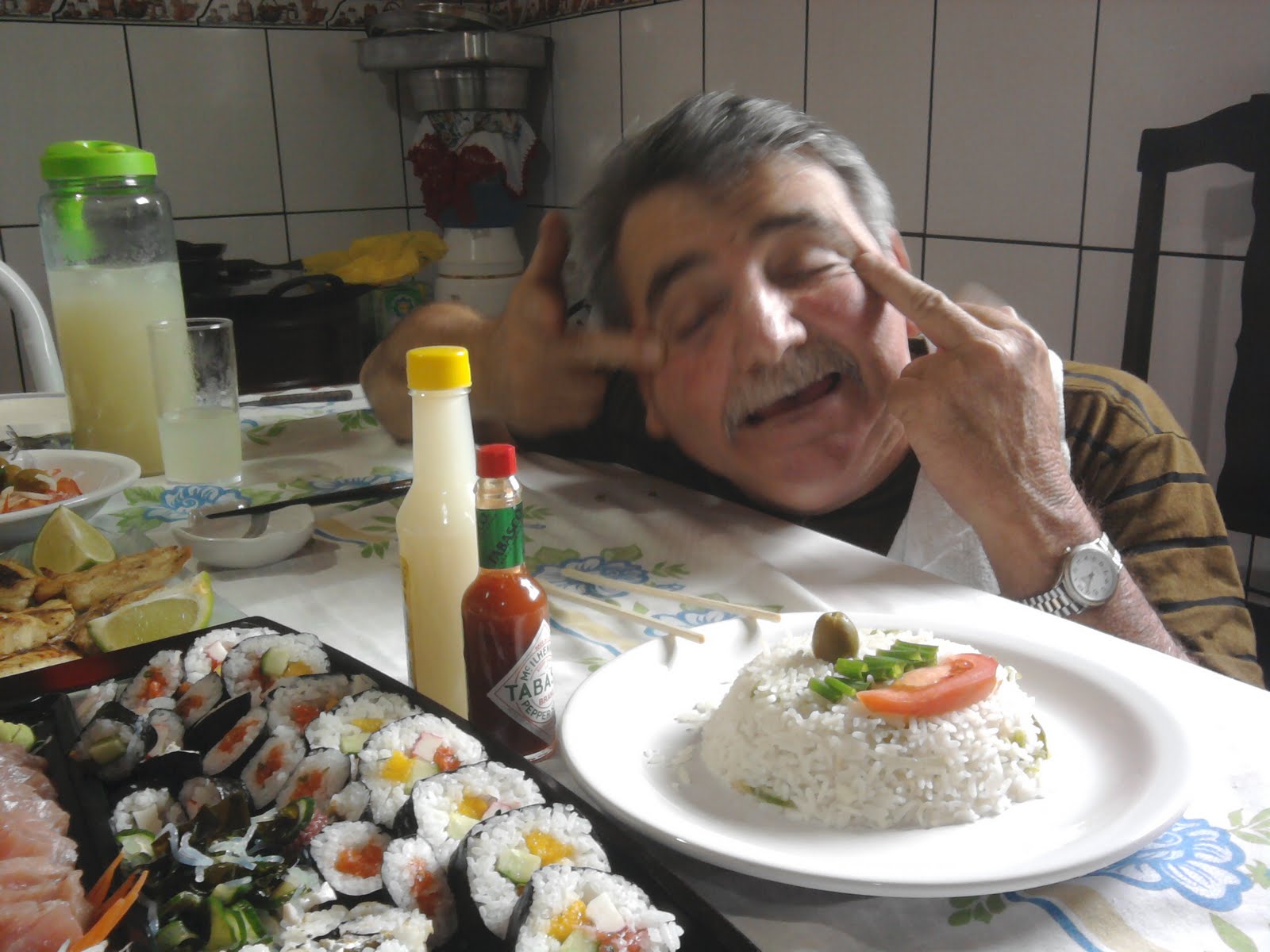 Família Visnadi: Comendo um Japa no almoço!