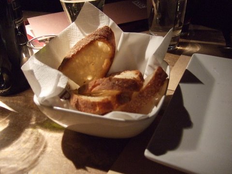 [Bread+in+basket.JPG]