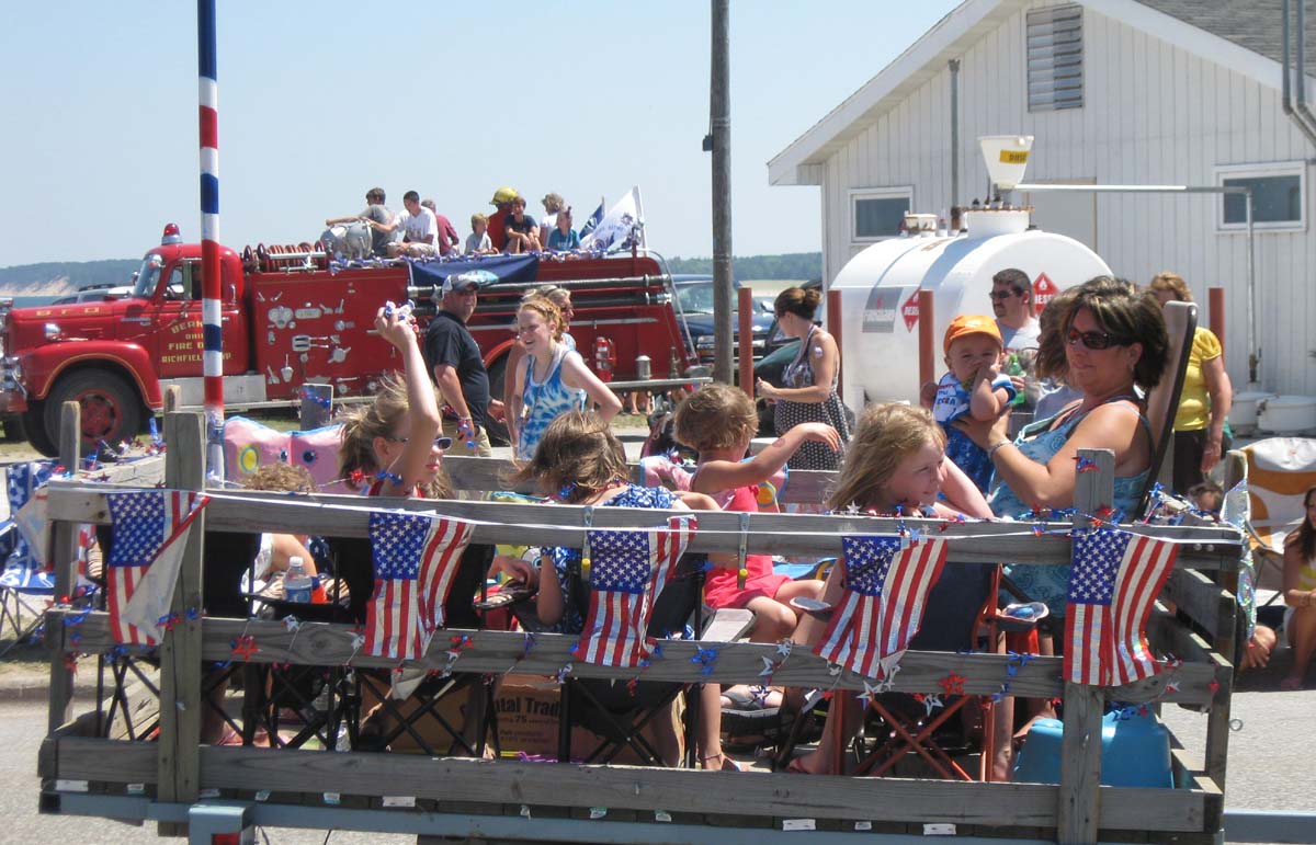 The Agatelady Adventures and Events Grand Marais July 4th Parade