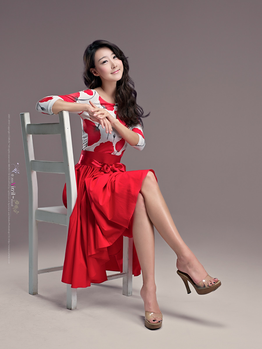 Beautiful Korean Model Park Hyun Sun 박현선 In Red
