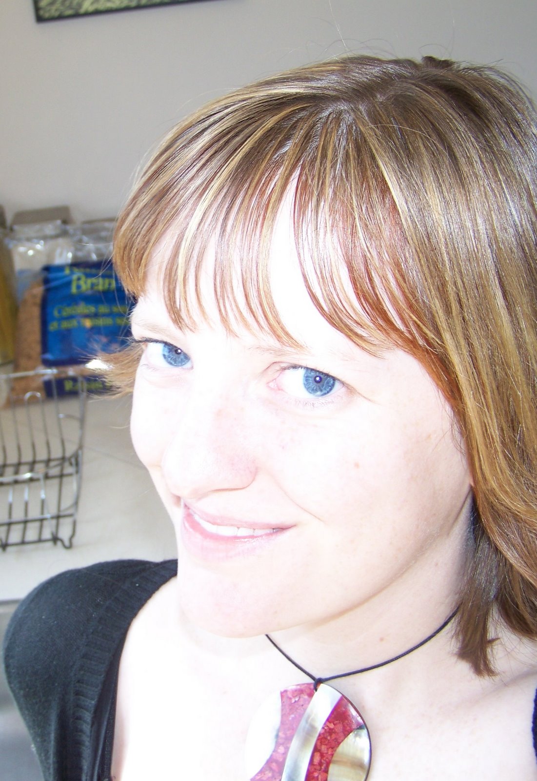 [amanda+with+bangs.JPG]