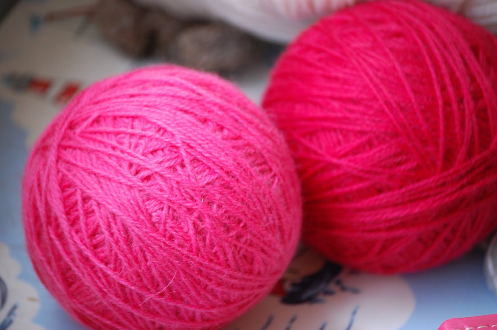 Greedy For Colour: Knitting Vests in the Round.