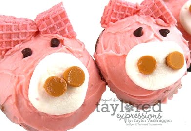 [cupcakescloseup2.JPG]