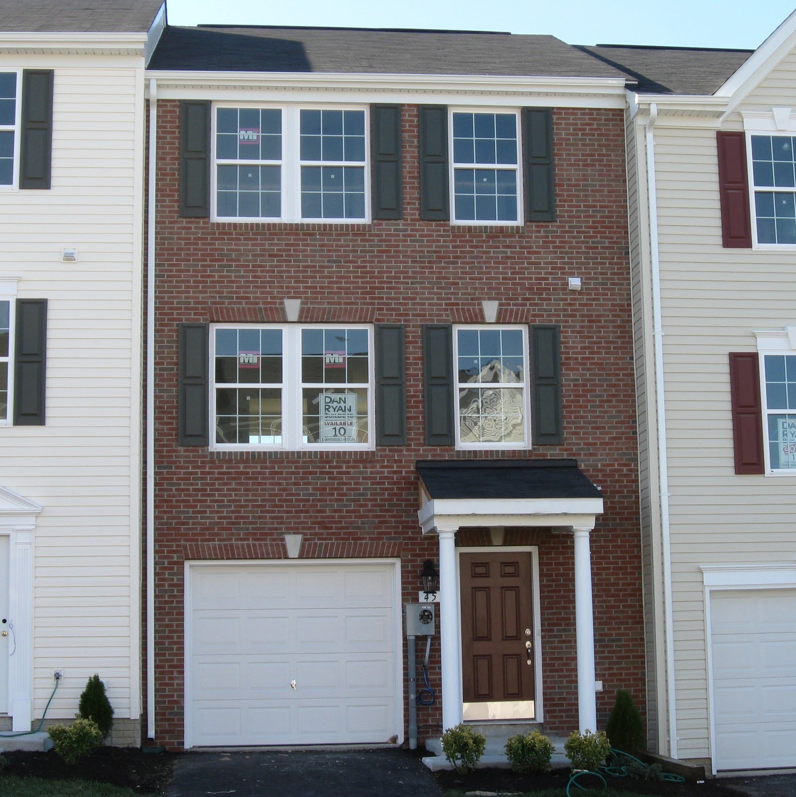 Dan Ryan Builders Luxury Towns at Fairways East!