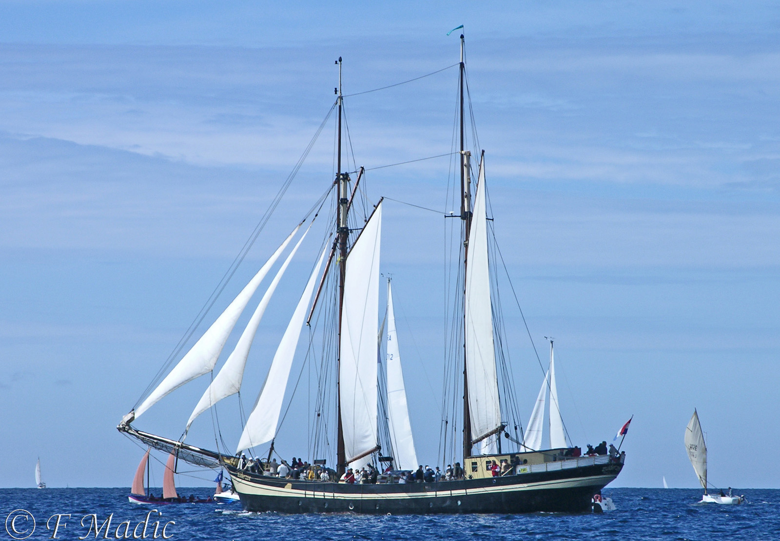 Voiliers à 2 mâts (voiles auriques ou carrées) ZUIDERZEE