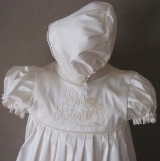 [Angel_unisex_gown.JPG]