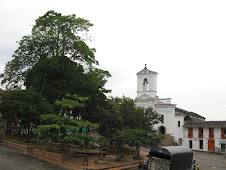 la plaza de nuestro lindo municipio !!!