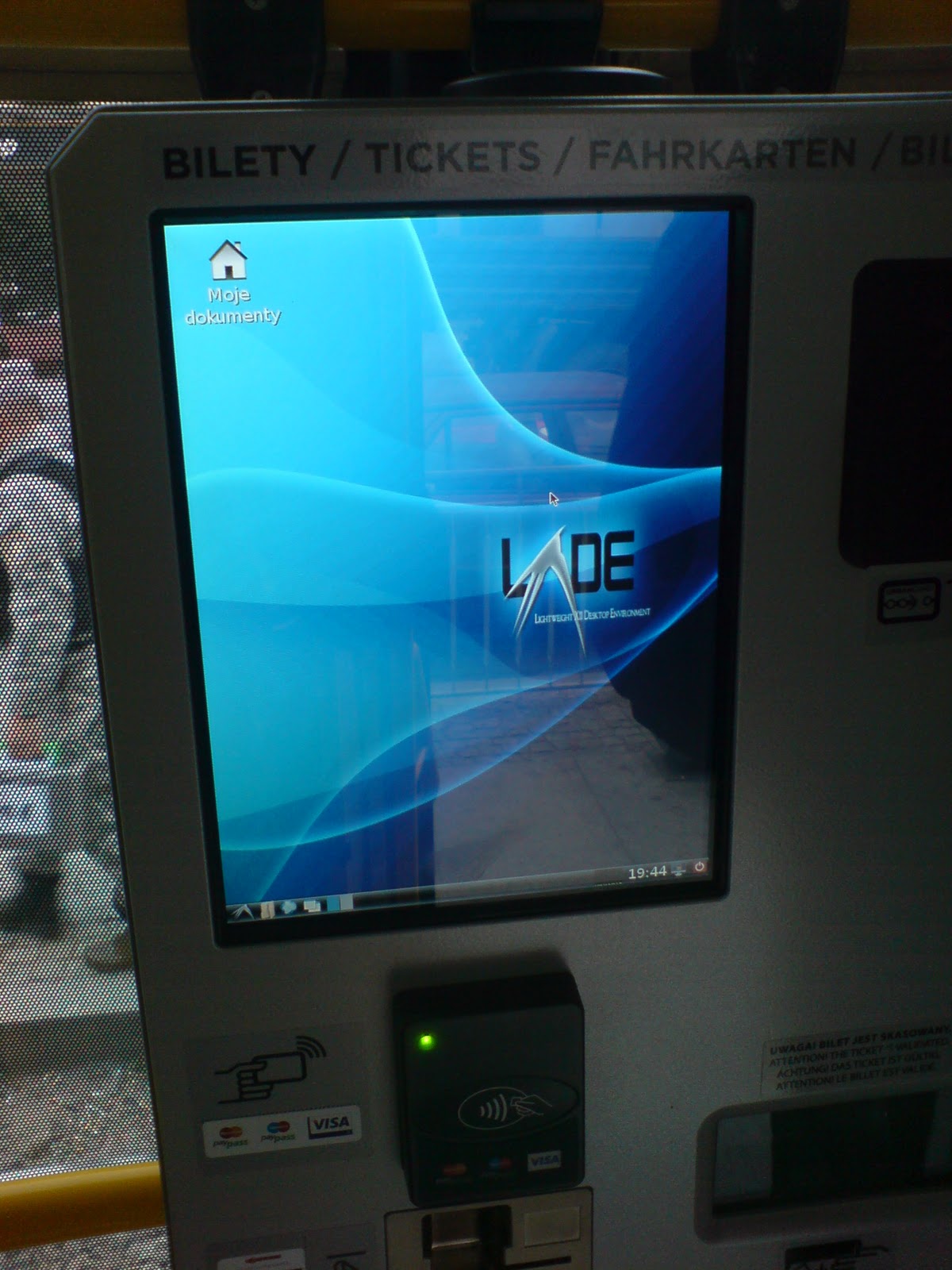 Urządzenie do biletów z LXDE