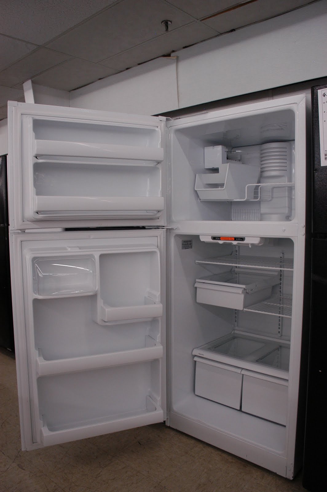 Appliance Direct Video Blog GE ENERGY STAR White 18.0 Cu. Ft. Top