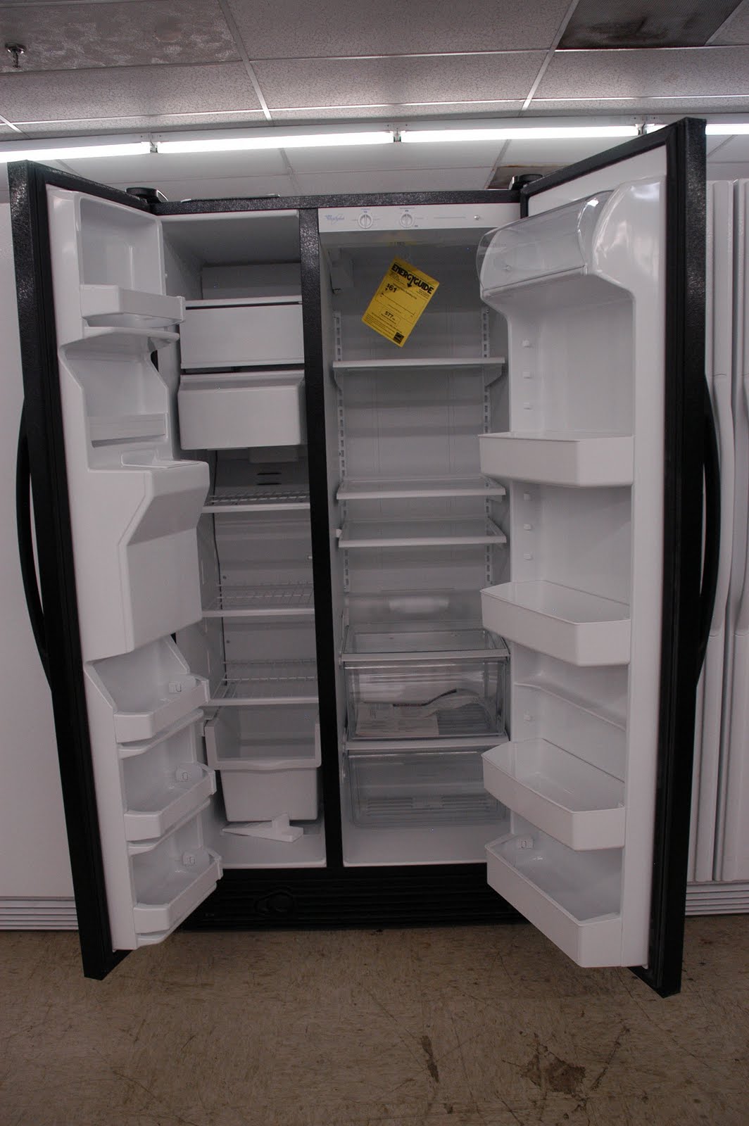 Thermador Side By Side Refrigerator Ice And Water Filter / Appliance