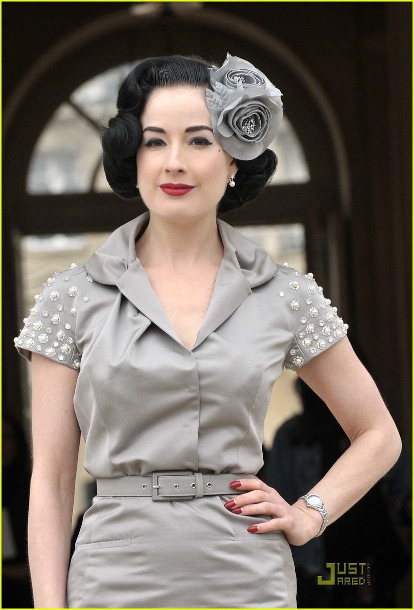 Images Zone Cool Dita Von Teese Gallery Photo