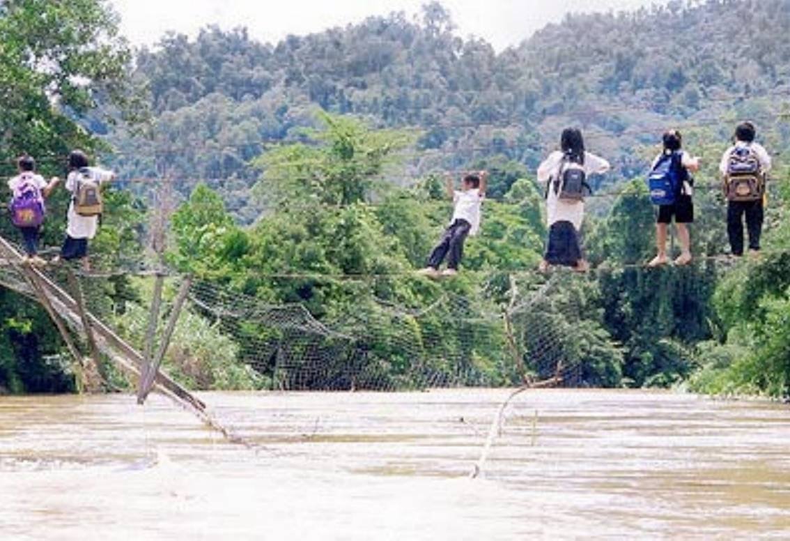budak%2Bsekolah%2Bdi%2BSabah