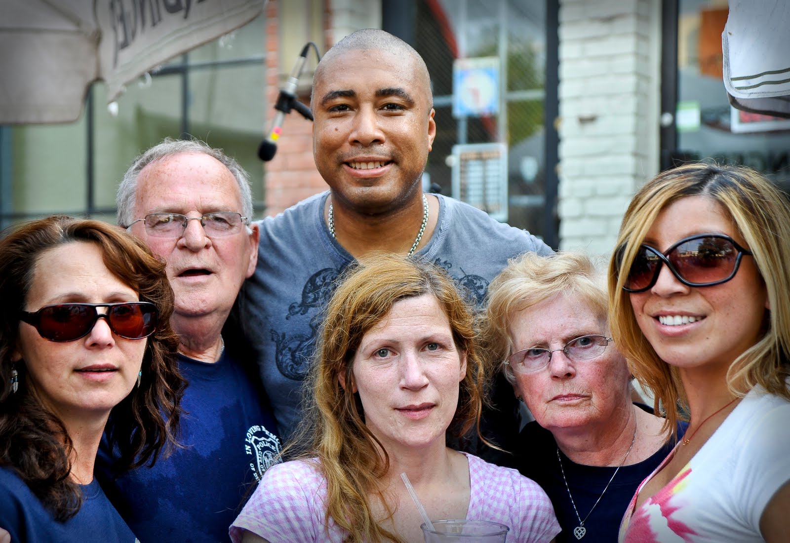 Patrick’s Photography Blog: Benefit concert for Officer Perry of the